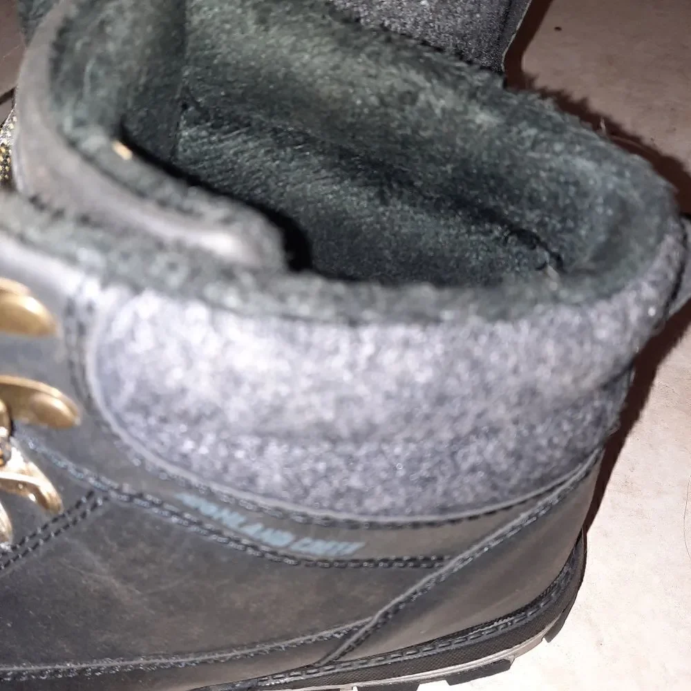 Fleece lined boots